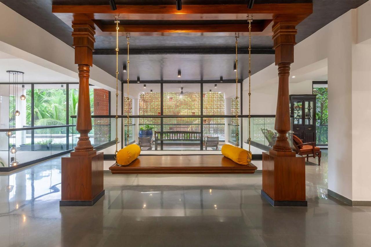 Villa Sereno By Stayvista - An Elegant And Entertaining Retreat Featuring A Swimming Pool, Outdoor Jacuzzi, Modern Interiors, And A Snooker Table 阿里巴格 外观 照片