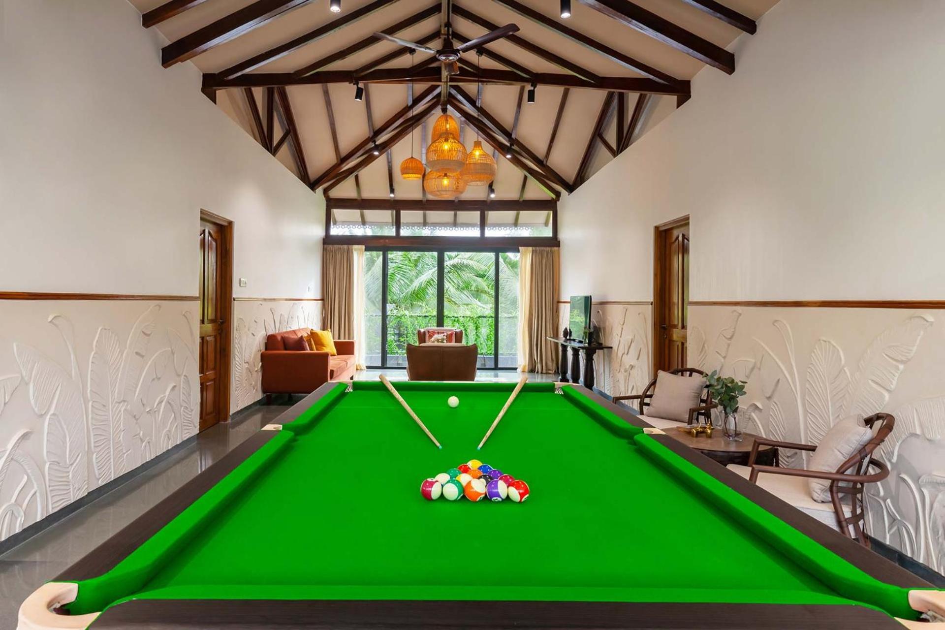 Villa Sereno By Stayvista - An Elegant And Entertaining Retreat Featuring A Swimming Pool, Outdoor Jacuzzi, Modern Interiors, And A Snooker Table 阿里巴格 外观 照片