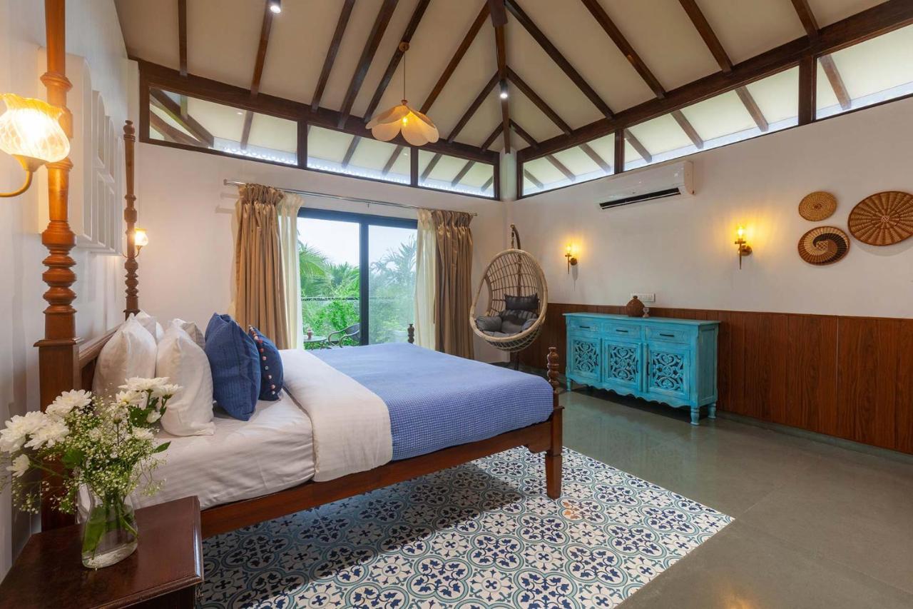 Villa Sereno By Stayvista - An Elegant And Entertaining Retreat Featuring A Swimming Pool, Outdoor Jacuzzi, Modern Interiors, And A Snooker Table 阿里巴格 外观 照片